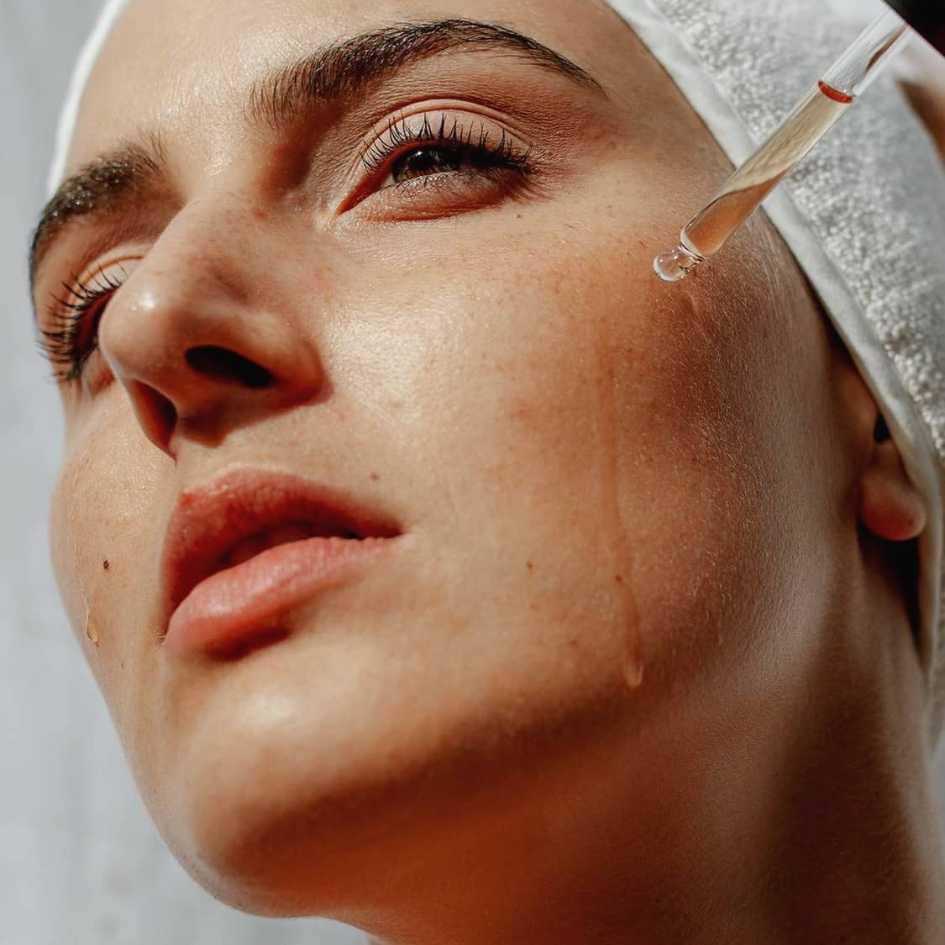 Toxins in Skincare: What Aussie Women Need to Know (and Easy Low-Tox Swaps)